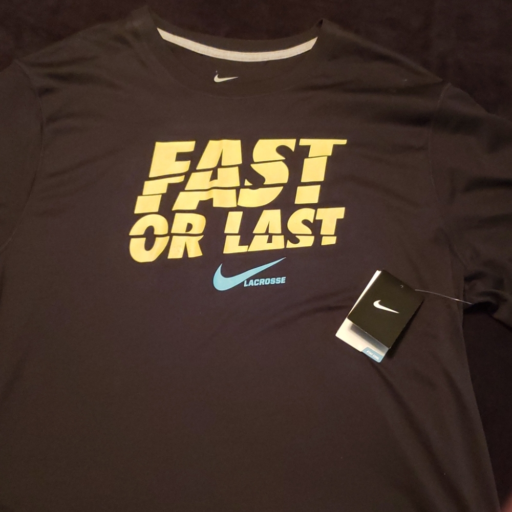 NWT Nike Dri Fit T Shirt XL. Fast or Last
